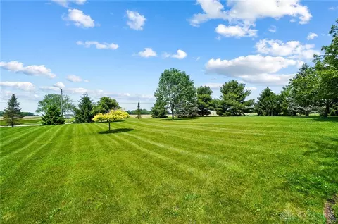 Exterior - 4380 N River Rd, Springfield, OH 45502 photo 15 of 16