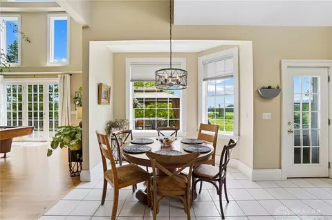 Dining - 4380 N River Rd, Springfield, OH 45502 photo 2 of 3