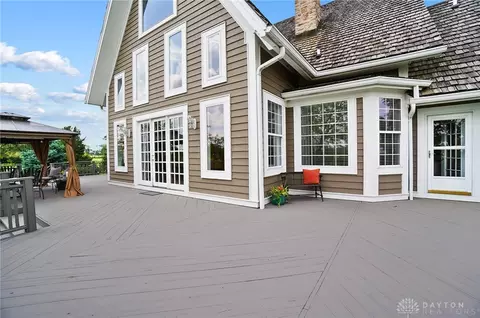 Exterior - 4380 N River Rd, Springfield, OH 45502 photo 7 of 16