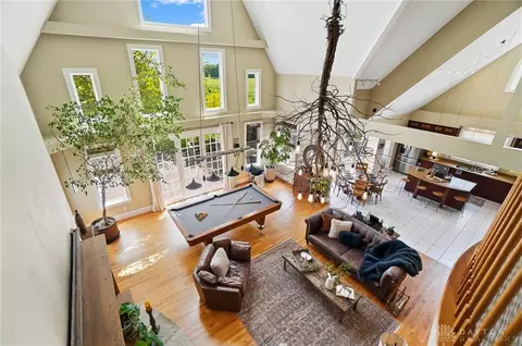 Living - 4380 N River Rd, Springfield, OH 45502 photo 7 of 7