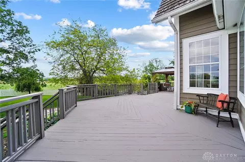 Exterior - 4380 N River Rd, Springfield, OH 45502 photo 6 of 16