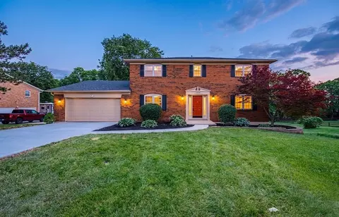 7764 Rolling Meadows Dr, West Chester, OH 45069
