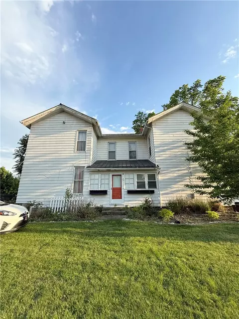 8313 H Hendrickson Rd, Middletown, OH 45044