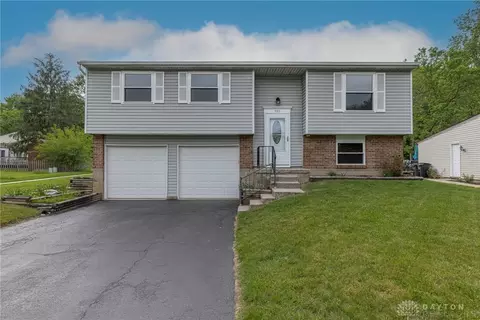 102 Westrock Farm Dr, Union, OH 45322