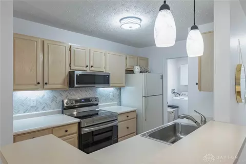 6561 Brigham Sq #4, Centerville, OH 45459 photo 11