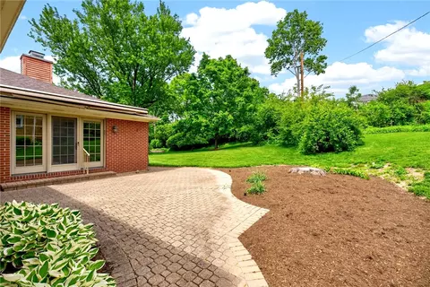 Exterior - 3048 Locust Camp Rd, Kettering, OH 45419 photo 5 of 9