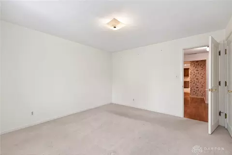 Bedroom - 3048 Locust Camp Rd, Kettering, OH 45419 photo 4 of 7