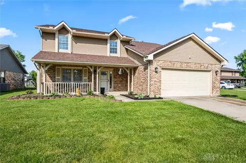 8349 Timber Walk Ct, Huber Heights, OH 45424
