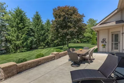 Exterior - 7625 Deer Path Ct, Springboro, OH 45066 photo 8 of 12