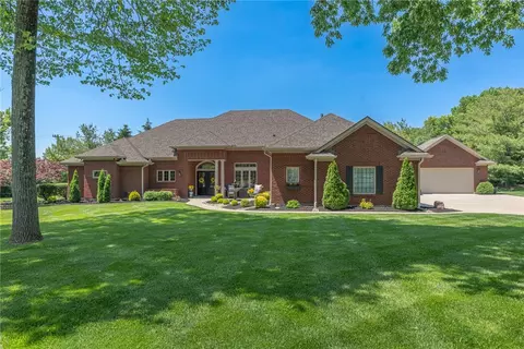 Exterior - 7625 Deer Path Ct, Springboro, OH 45066 photo 10 of 12
