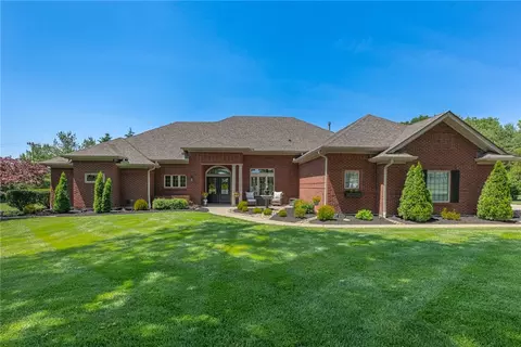 Exterior - 7625 Deer Path Ct, Springboro, OH 45066 photo 11 of 12