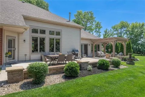 Exterior - 7625 Deer Path Ct, Springboro, OH 45066 photo 4 of 12