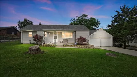 735 Olive Rd, Dayton, OH 45417
