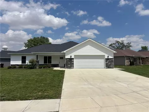 512 Cherry St, Fletcher, OH 45326
