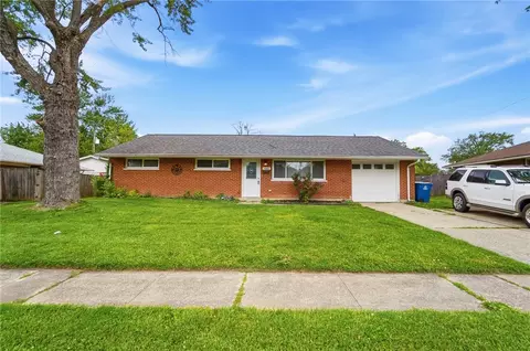 5061 Packard Dr, Huber Heights, OH 45424