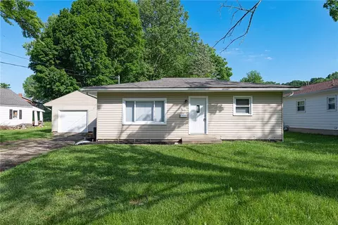 441 Sunnybrook Dr, Franklin, OH 45005
