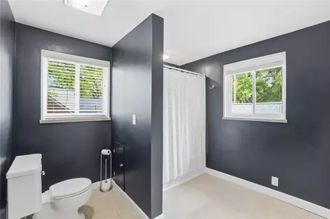 Bath - 327 Ardmore Rd, Springfield, OH 45504 photo 4 of 4
