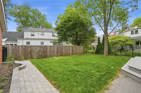 Exterior - 327 Ardmore Rd, Springfield, OH 45504 photo 11 of 12