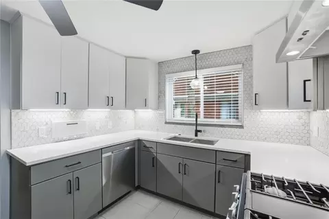 Kitchen - 327 Ardmore Rd, Springfield, OH 45504 photo 5 of 6