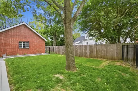 Exterior - 327 Ardmore Rd, Springfield, OH 45504 photo 10 of 12