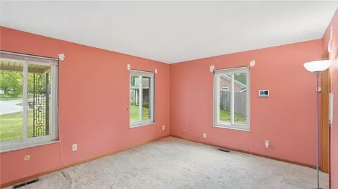 Living - 6030 Cobbleskill Ct, Centerville, OH 45459 photo 8 of 8