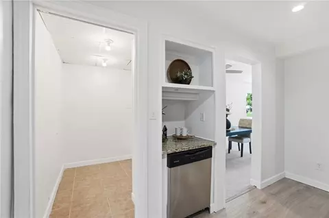 Entry Way - 976 Kenosha Rd, Kettering, OH 45429 photo 1 of 1