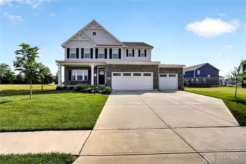 9870 Winding Creek Blvd, Centerville, OH 45458
