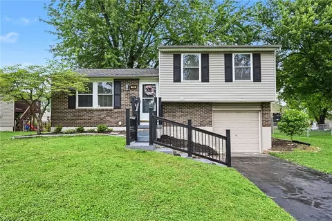 706 W Martindale Rd, Union, OH 45322