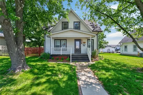 5576 Walnut St, Kings Mills, OH 45034