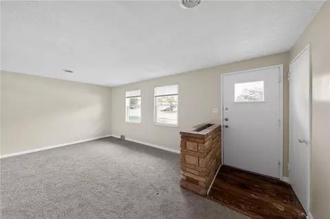 Living - 840 Brookfield Rd, Kettering, OH 45429 photo 1 of 3