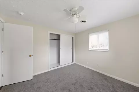 Bedroom - 840 Brookfield Rd, Kettering, OH 45429 photo 5 of 9