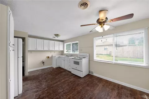 Kitchen - 840 Brookfield Rd, Kettering, OH 45429 photo 4 of 4