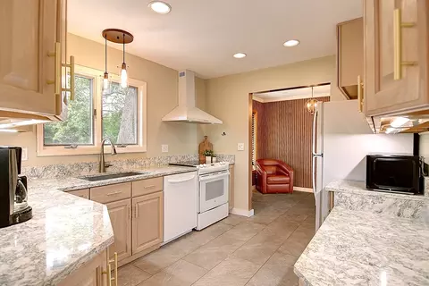 4617 Hastings Dr, Kettering, OH 45440 photo 10
