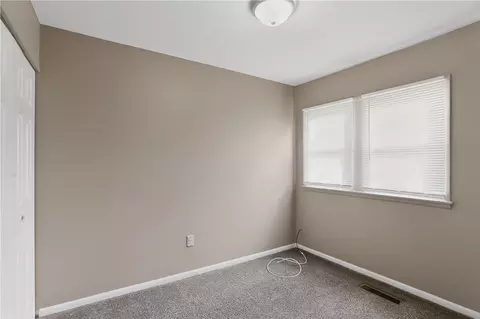 Bedroom - 2217 S Hadley Rd, Springfield, OH 45505 photo 1 of 8
