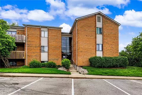 1105 Arrowhead Xing #C, West Carrollton, OH 45449