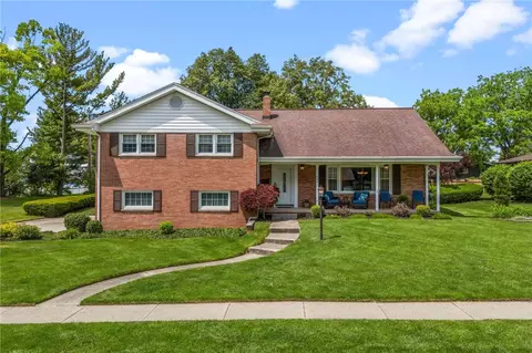 994 Meadow Ln, Xenia, OH 45385