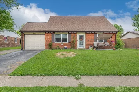 2160 Maryland Dr, Xenia, OH 45385