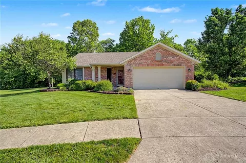 1131 Castleton Ct, Miamisburg, OH 45342