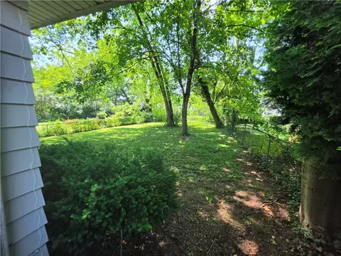 Exterior - 342 Springbrook Blvd, Dayton, OH 45405 photo 4 of 7
