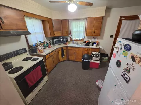 Kitchen - 342 Springbrook Blvd, Dayton, OH 45405 photo 1 of 2