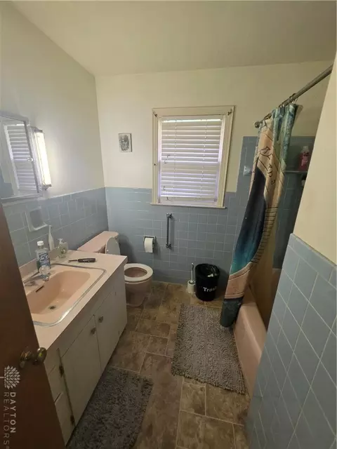 Bath - 342 Springbrook Blvd, Dayton, OH 45405 photo 1 of 1