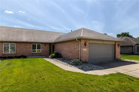 1990 Swallowtail Ct, Clayton, OH 45315