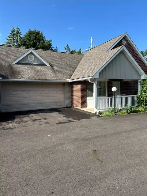 505 Ridgeview Court Ct, Springfield, OH 45504