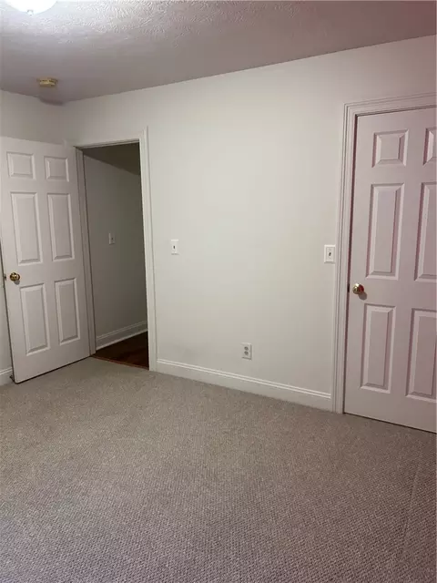 Bedroom - 505 Ridgeview Ct, Springfield, OH 45504 photo 4 of 4