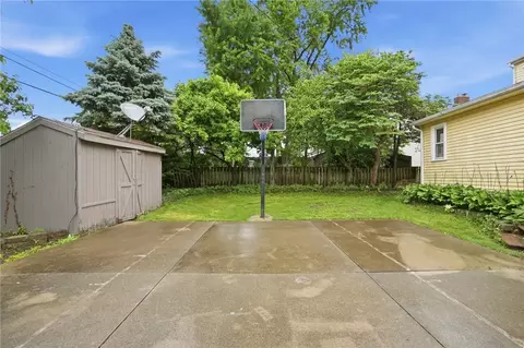 Exterior - 1473 Doddington Rd, Kettering, OH 45409 photo 9 of 12