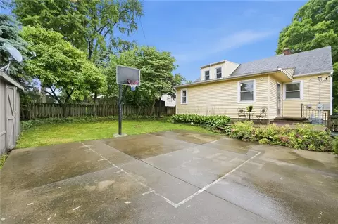 Exterior - 1473 Doddington Rd, Kettering, OH 45409 photo 10 of 12