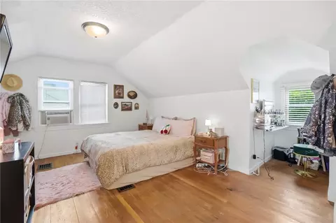 Bedroom - 1473 Doddington Rd, Kettering, OH 45409 photo 6 of 7