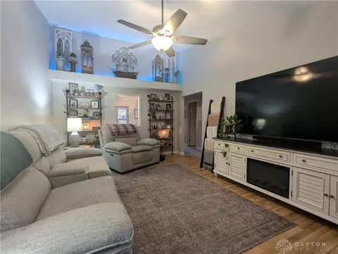 1602 Oldham Dr, Springfield, OH 45503 photo 3