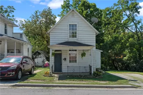 149 W Pleasant St, Hillsboro, OH 45133