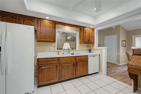 Kitchen - 7053 Fallen Oak, Centerville, OH 45459 photo 2 of 3